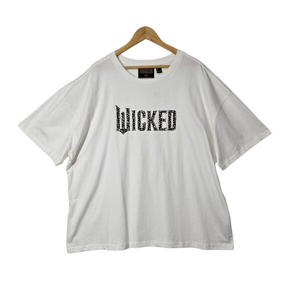 Wicked x Forever 21 Plus T-Shirt Sz 4X White Faux Gem Tee Rhinestones - Picture 1 of 16